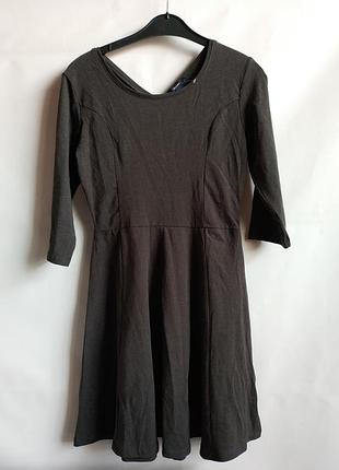 Плотное трикотажное платье на девочку французского бренда kiabi, 12 лет, сток европа