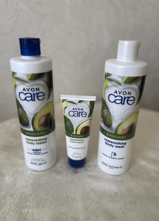Набір для тіла з олією авокадо ейвон avon