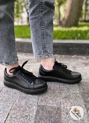 Черные базовые женские повседневные кеды, кроссовки из натуральной кожи5 фото