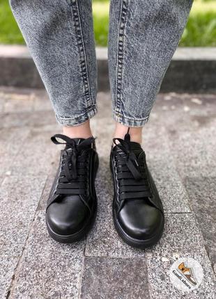 Черные базовые женские повседневные кеды, кроссовки из натуральной кожи7 фото