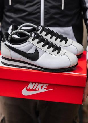 Мужские спортивные кроссовки мужское демисезонное спортивное кроссовки nike cortez