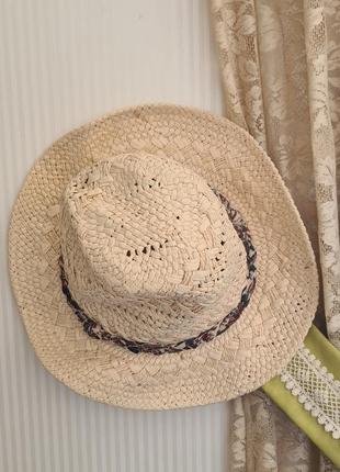 Солом'яний капелюх з полями2 фото