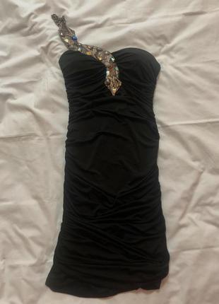 Вечірня сукня