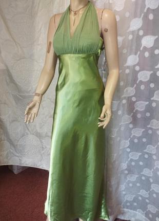 Салатово-зеленое,непревзойденное,вечернее платье на худи красотку.2 фото