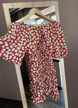 Червона сукня в ромашку3 фото