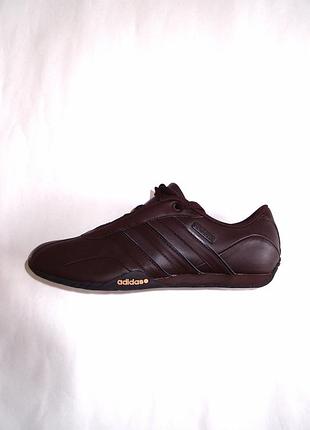 Кросівки чоловічі adidas. оригінал. розмір 41.3. нові