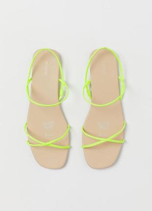 Неоновые сандалии h&m
