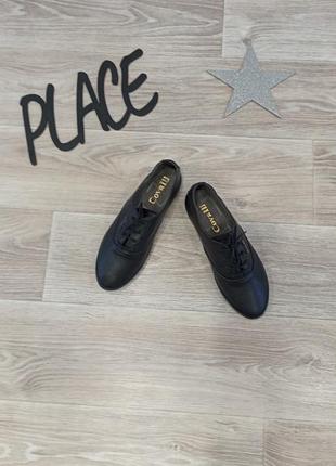 Туфлі жіночі стильні зручні шкіряні чорні на шнурках1 фото