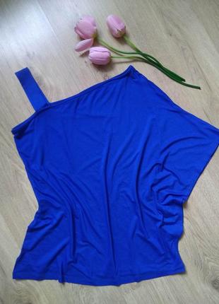 Стильний блакитний віскозний топ lolaliza на одній бретелі/літня трикотажна футболка блузка4 фото