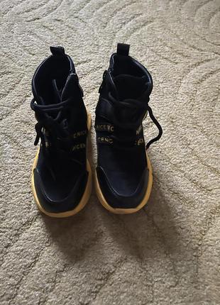 Весенние ботинки