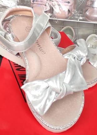 Босоножки сандалии для девочки серебро с бантиком4 фото