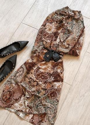 Нова шикарна стильна невагома сукня міді довжини принтом пейслі в "огірки" у вінтажному стилі