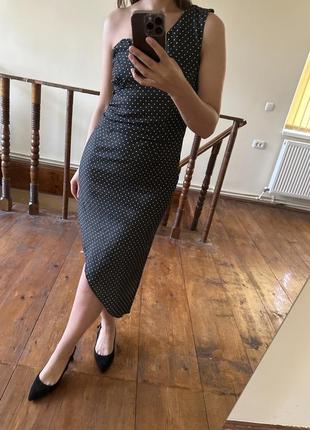 Платье асимметричное