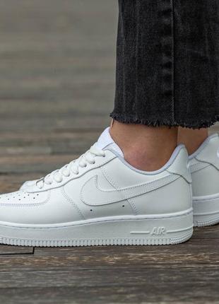 Женские кожаные кроссовки nike air force 1 premium #найк3 фото