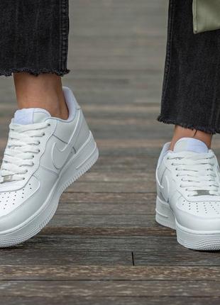 Женские кожаные кроссовки nike air force 1 premium #найк2 фото