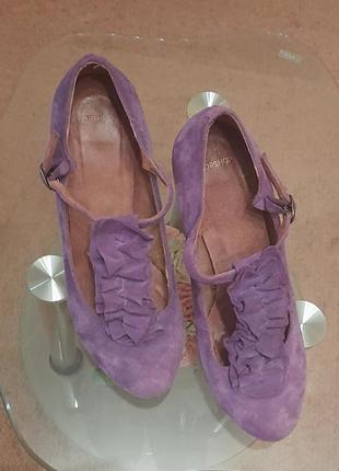 Туфли замшевые в фиолетовом цвете.39р. испания.