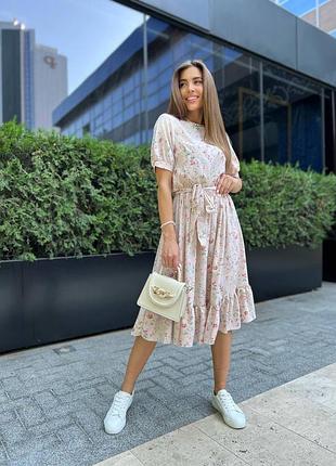 Красивая миди-платье