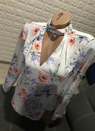 Фирменная блуза