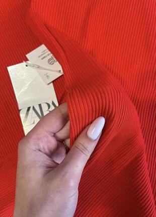 Червона сукня міді від zara в рубчик4 фото