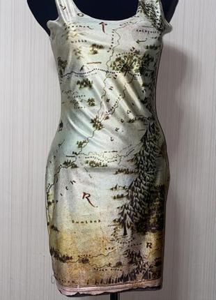 Платье мини принт карта бежевое еластичное 3