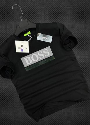 Чорна футболка hugo boss