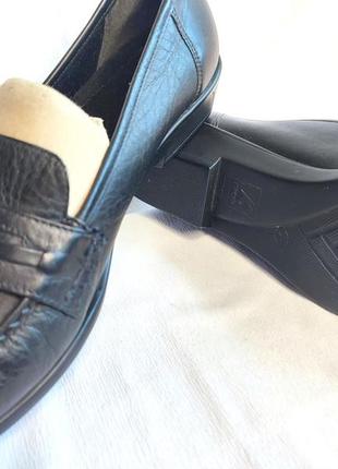 Туфли женские черные лоферы clarks (размер 40, uk7)3 фото