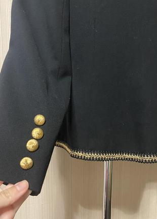 Черный пиджак в гусарском милитари стиль4 фото