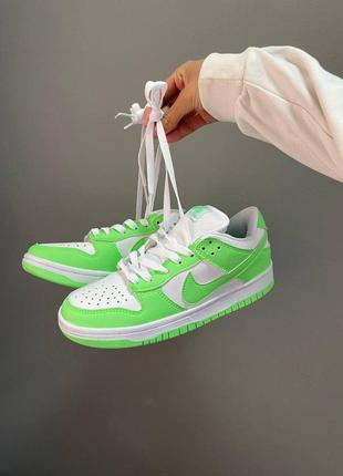 Женские кроссовки nike sb dunk green white