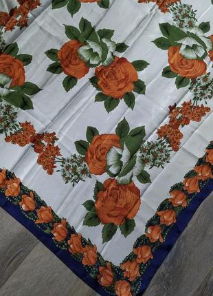 Италия! белый большой атласный платок с оранжевыми розами,шаль, 95*93 см5 фото