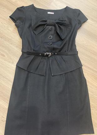 Черное платье