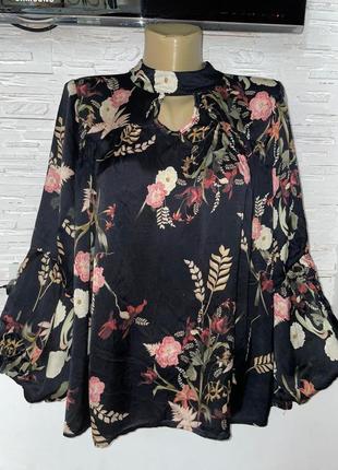Стильна нарядна блузка