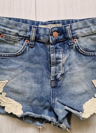 Шорты джинс с вышивкой topshop 36