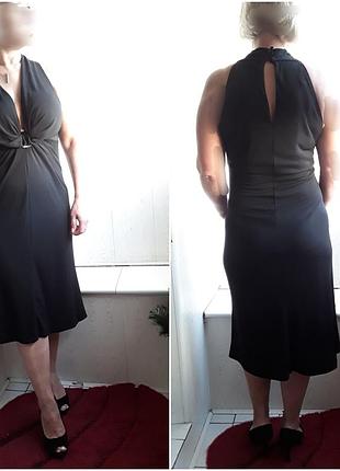 Черное трикотажное платье