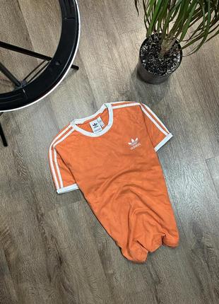 Футболка adidas 2020