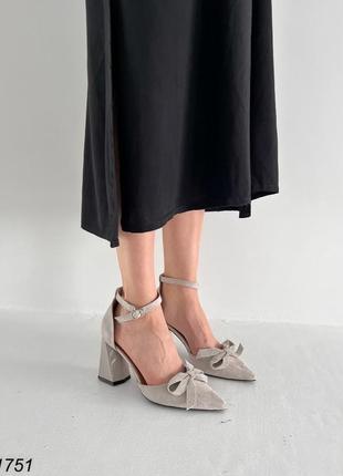 Женские туфли с декором, серый, экозамша