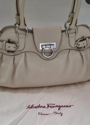 Кожаная сумка ferragamo, сумка salvatore ferragamo, брендовая сумка, сумочка ferragamo,