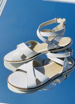 Босоніжки натур шкіра білі 36-43р всі кольори