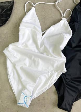 Белый слитный купальник с завязкой asos, шлейки регулируются , плотный2 фото