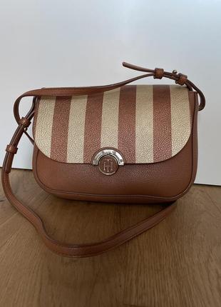 Сумочка tommy hilfiger