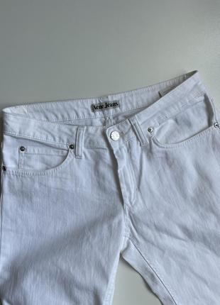Белые джинсы acne прямого кроя6 фото