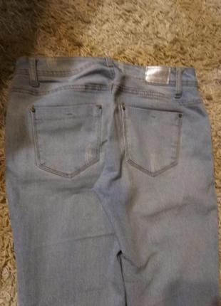 Классная цена, не пропусти!!!очень крутые джинсы, качество классная, летние, голубые3 фото