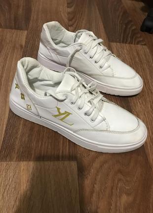 Кросовки размер 44/45