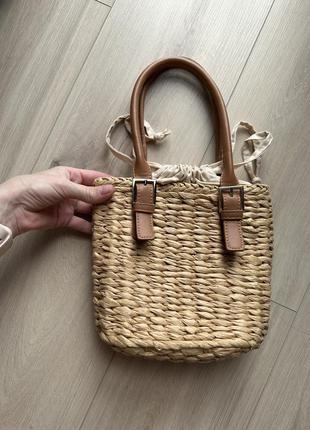 Стильна, плетена сумочка.1 фото