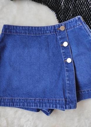 Синие голубые короткие джинсовые шорты с юбкой на запах юбка с шортами джинсовая мини кнопками3 фото