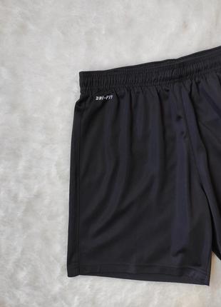Чорні спортивні шорти чоловічі короткі довгі найк nike dri-fit4 фото