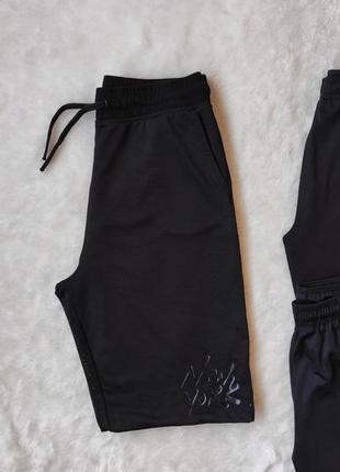 Черные спортивные шорты мужские длинные бриджи с сеткой принтом надписями повседневные шорты стрейч8 фото