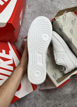 Женские кроссовки nike air force classic white9 фото