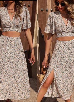 Костюм женский с юбкой легкий летний цветочный нарядный праздничный синий повседневный розовый голубой бежевый юбка меди топ батал5 фото