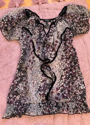 Красивая шифоновая блуза в цветочный принт