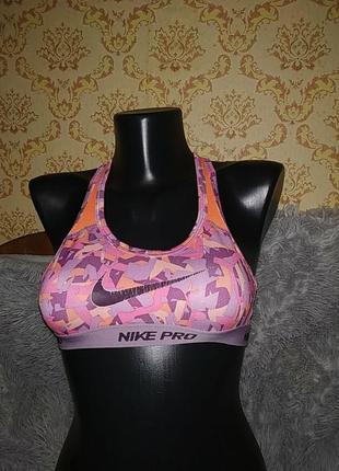 Спортивный топ nike